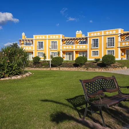 Colina Da Lapa Apartment